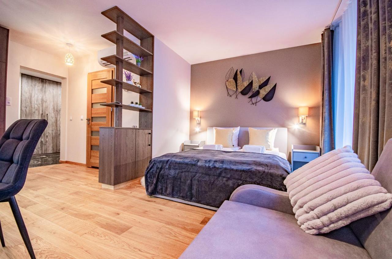 Inpoint Spacious Apartments Near Main Square & Kazimierz District Cracovia Exterior foto