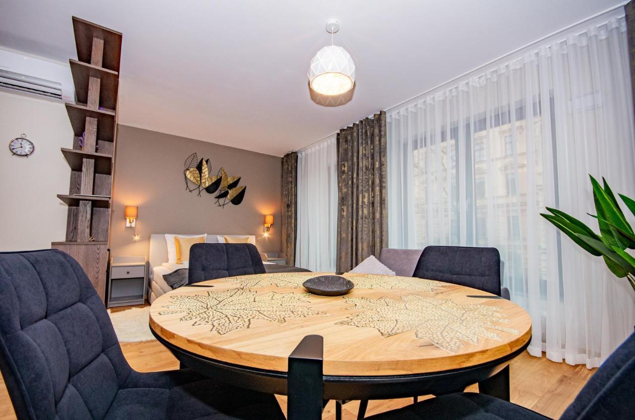Inpoint Spacious Apartments Near Main Square & Kazimierz District Cracovia Exterior foto