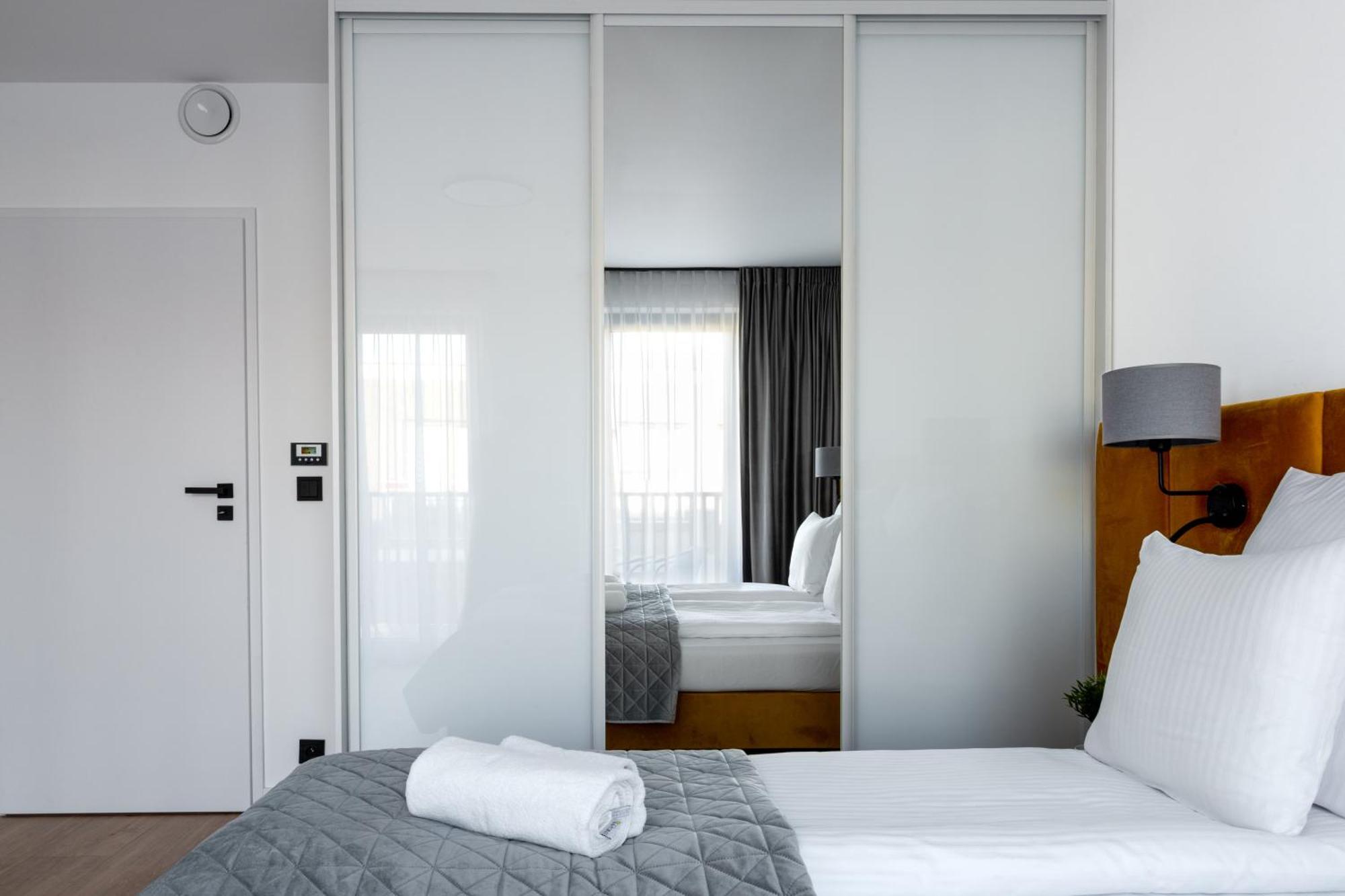 Inpoint Spacious Apartments Near Main Square & Kazimierz District Cracovia Habitación foto